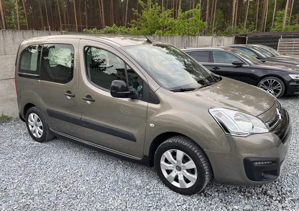 Citroen Berlingo cena 31000 przebieg: 133000, rok produkcji 2015 z Zawadzkie małe 232